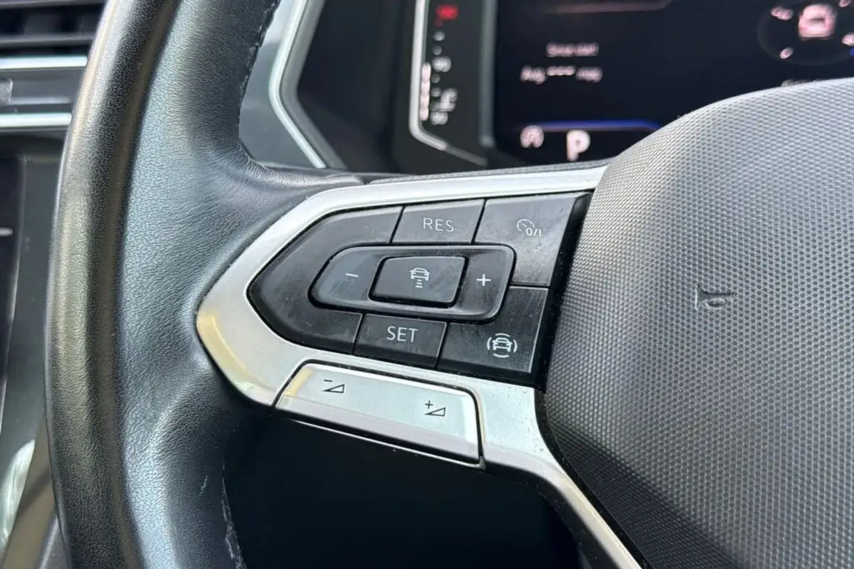 2022-volkswagen-tiguan-15-tsi-elegance-big-35