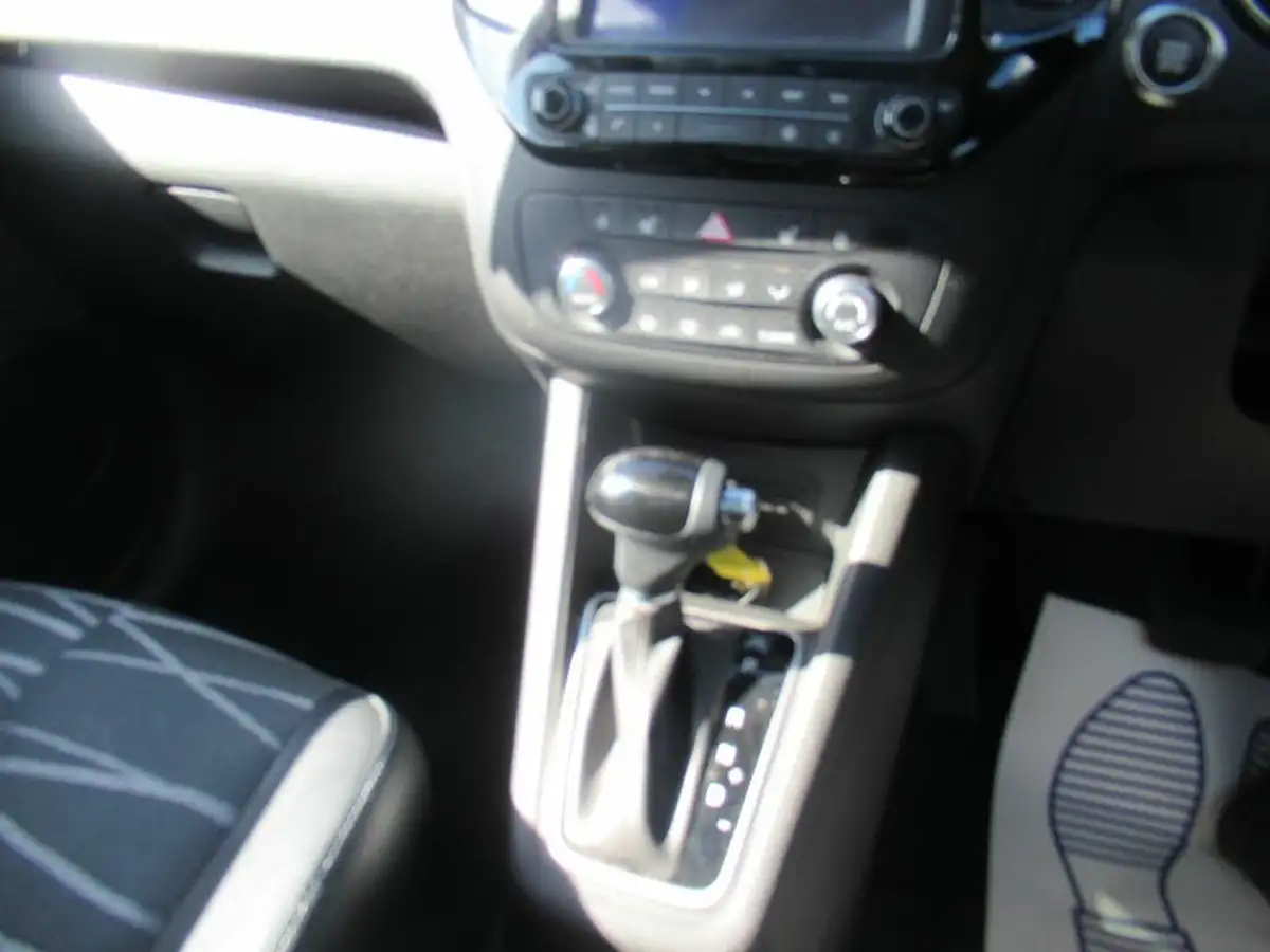2019-kia-venga-16-4-auto-big-16
