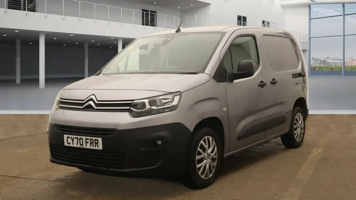2021-citroen-berlingo-15bluehdi-1000-enterprise-130pseu6dt-e-ss-panel-eat8-big-3