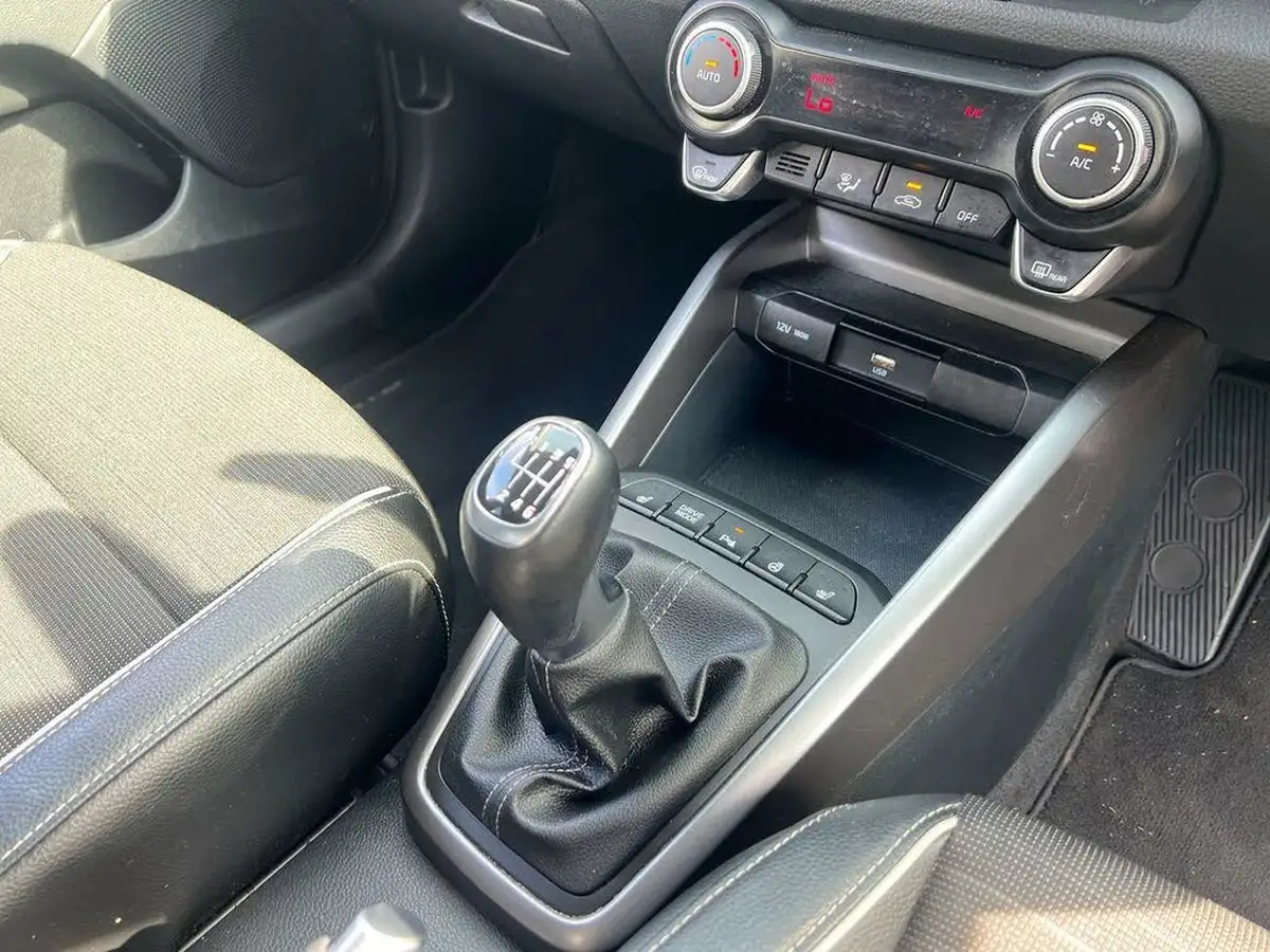2021-kia-stonic-10-t-gdi-gt-line-s-big-16