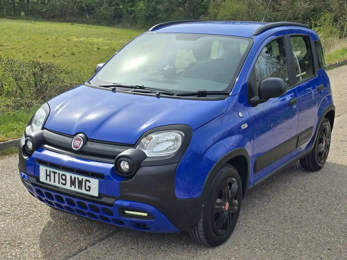 2019-fiat-panda-12-waze-ss-big-22