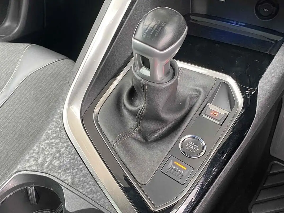2020-peugeot-3008-suv-15-bluehdi-gt-line-premium-big-38