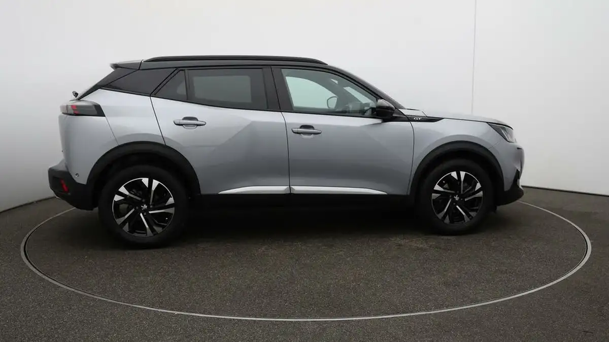 2022-peugeot-2008-suv-12-puretech-gt-big-42