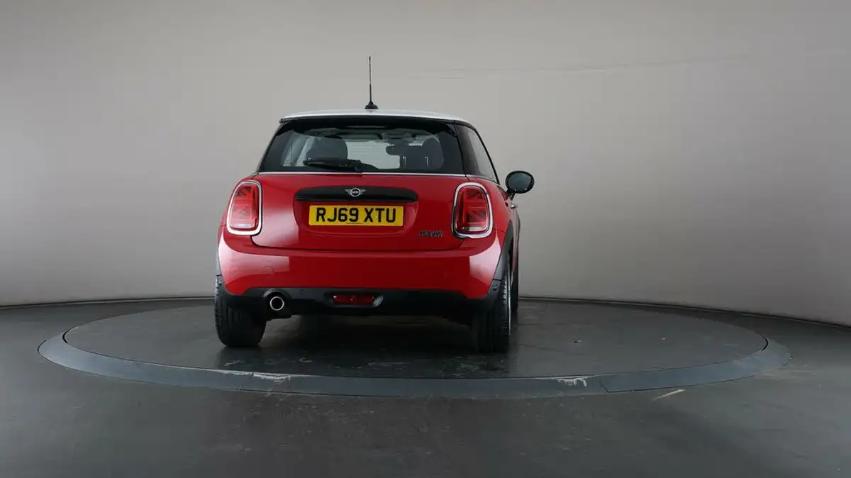 2020-mini-cooper-15-cooper-classic-hatchback-3d-big-63