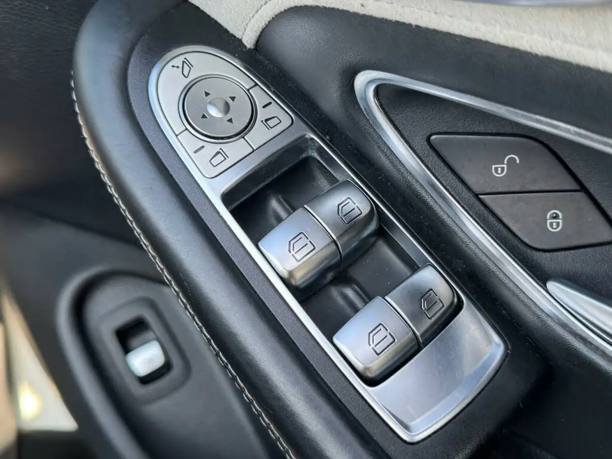 2018-mercedes-benz-c-class-40-c63-amg-s-510ps-premiumss-cabriolet-2d-7g-tronic-plus-big-36