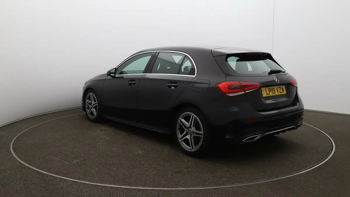 2019-mercedes-benz-a-class-13-a180-amg-line-hatchback-5d-big-52