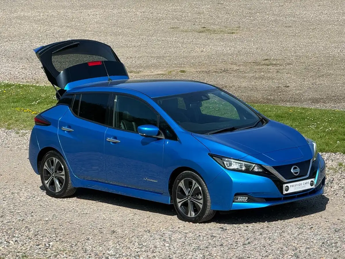 2020-nissan-leaf-e-tekna-big-10