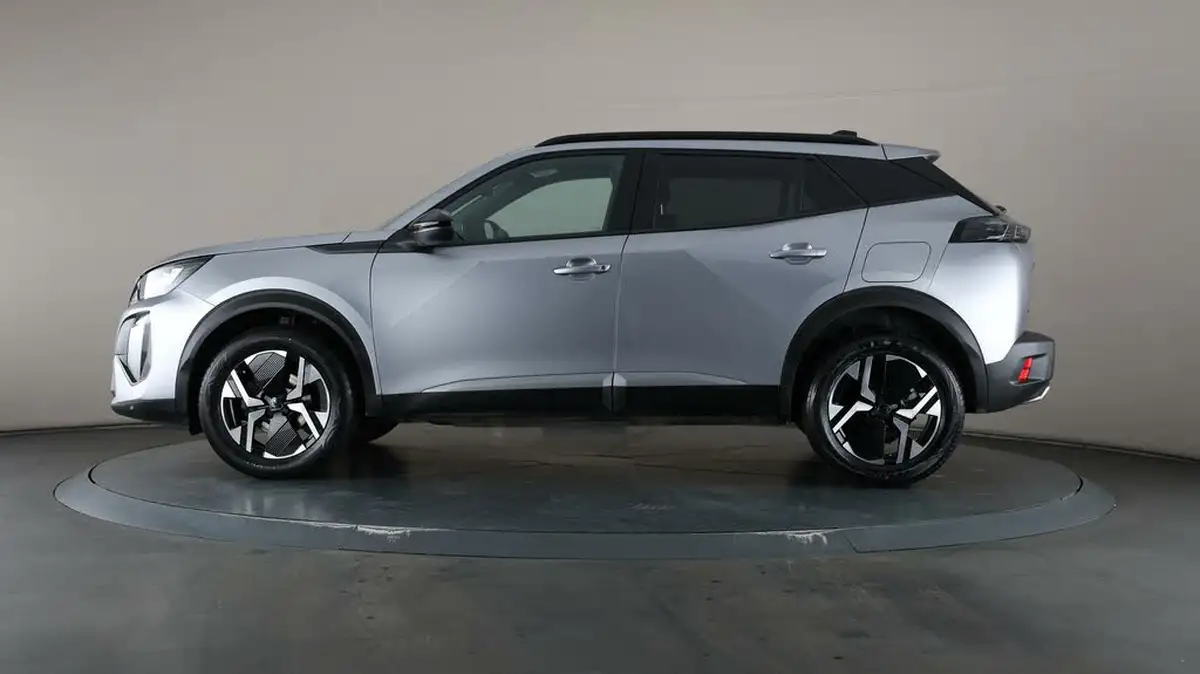2023-peugeot-2008-suv-12-puretech-allure-big-4