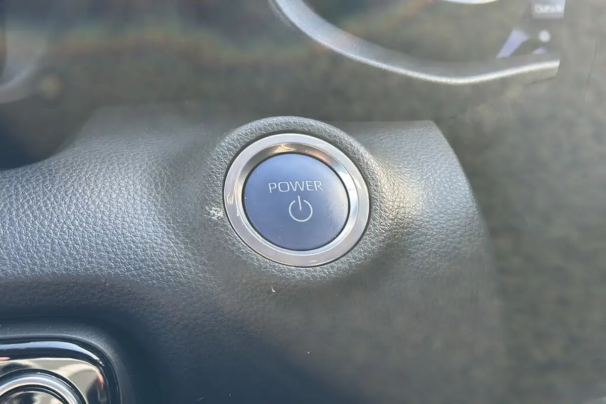 2022-mazda-mazda2-15-agile-big-20
