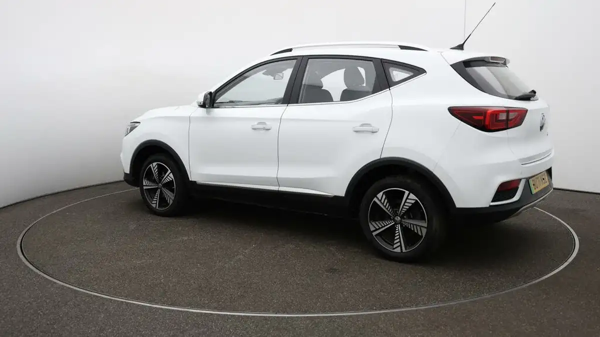 2021-mg-zs-suv-e-exclusive-ev-big-30