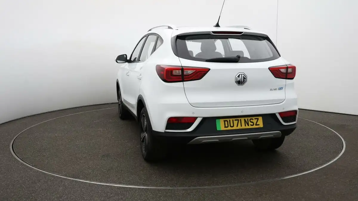 2021-mg-zs-suv-e-exclusive-ev-big-54