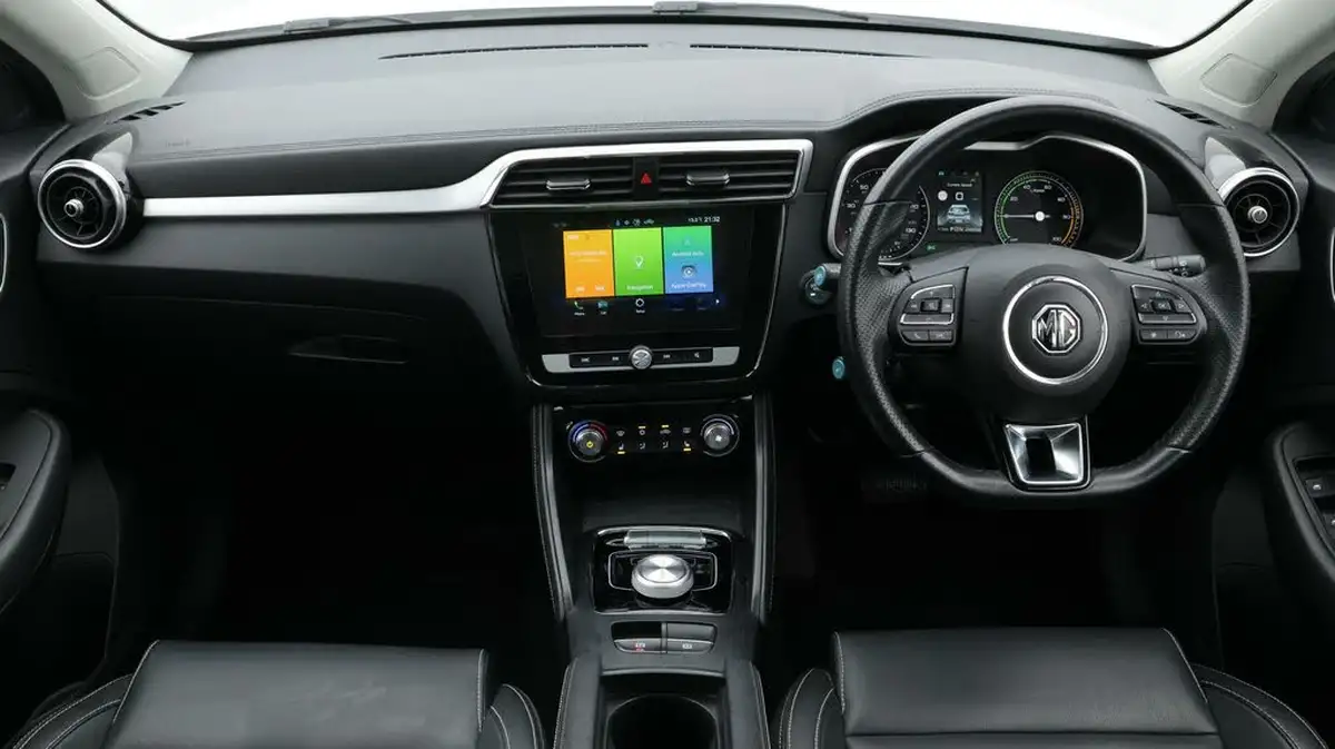 2021-mg-zs-suv-e-exclusive-ev-big-13