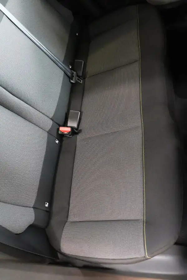 2018-citroen-c3-12-puretech-flair-110ps-ss-eat6-big-25
