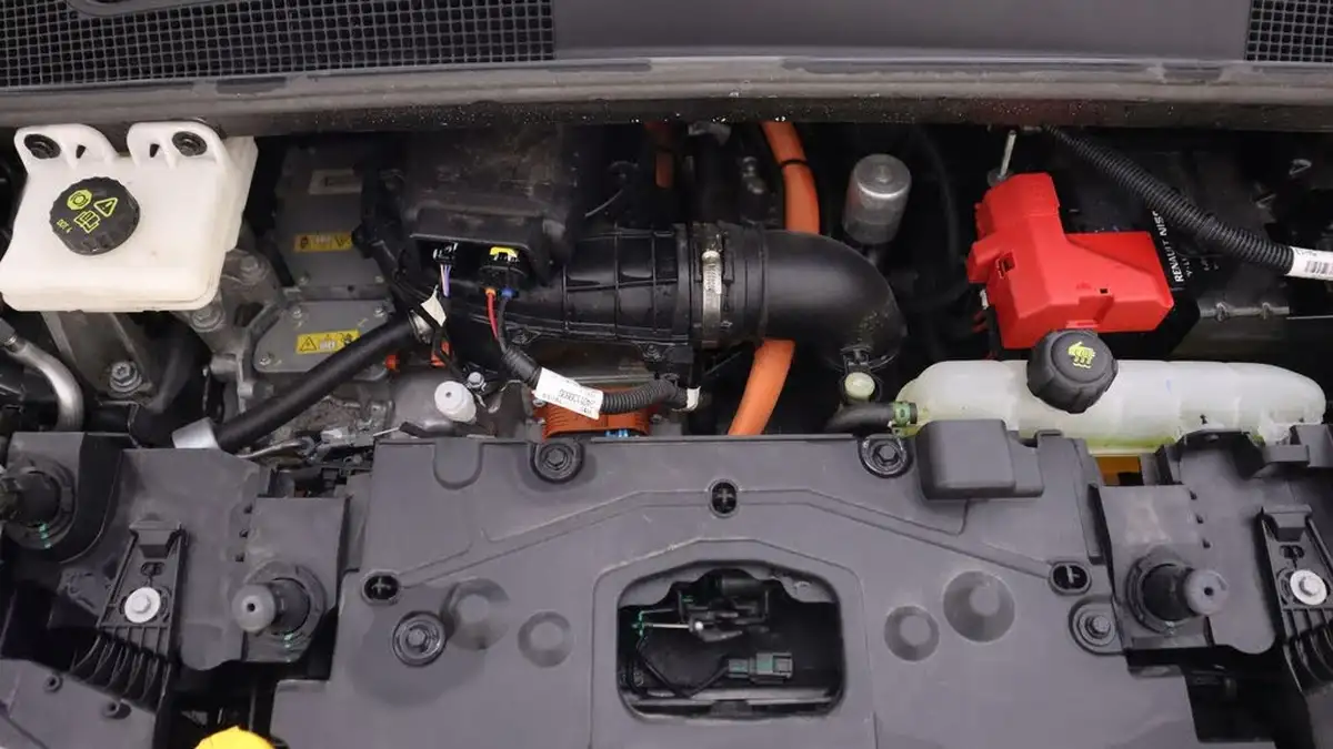 2022-renault-zoe-e-iconic-135ps-r135ze50-boost-charge-big-19