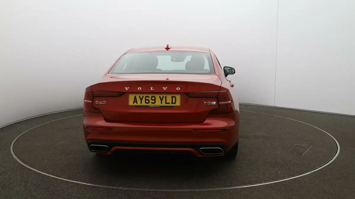 2019-volvo-s60-20-t5-r-design-plus-big-50