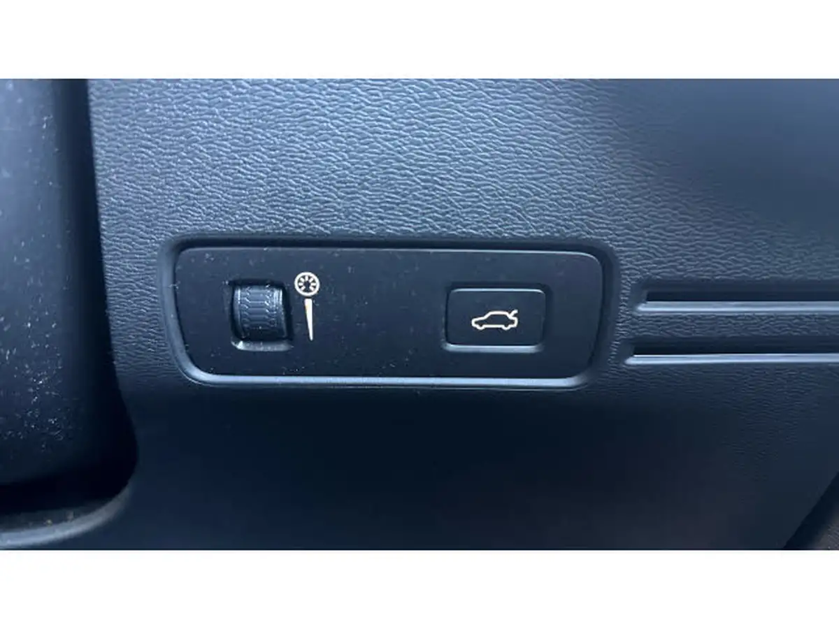 2020-volvo-xc40-15-t3-r-design-geartronic-big-22