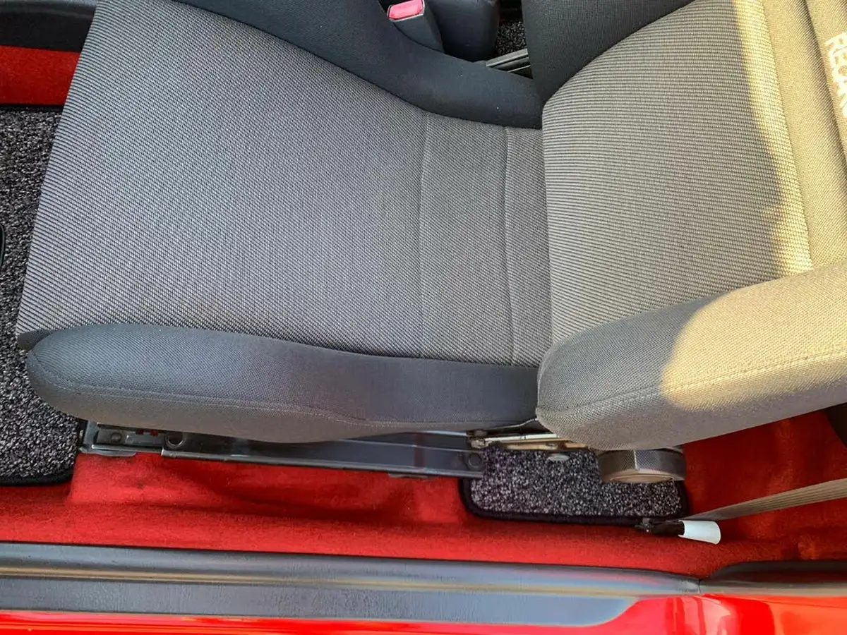 1997-daihatsu-charade-big-59
