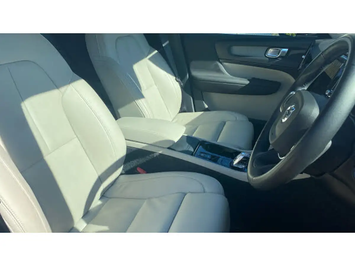 2021-volvo-xc40-15-t3-inscription-pro-161bhp-auto-big-8