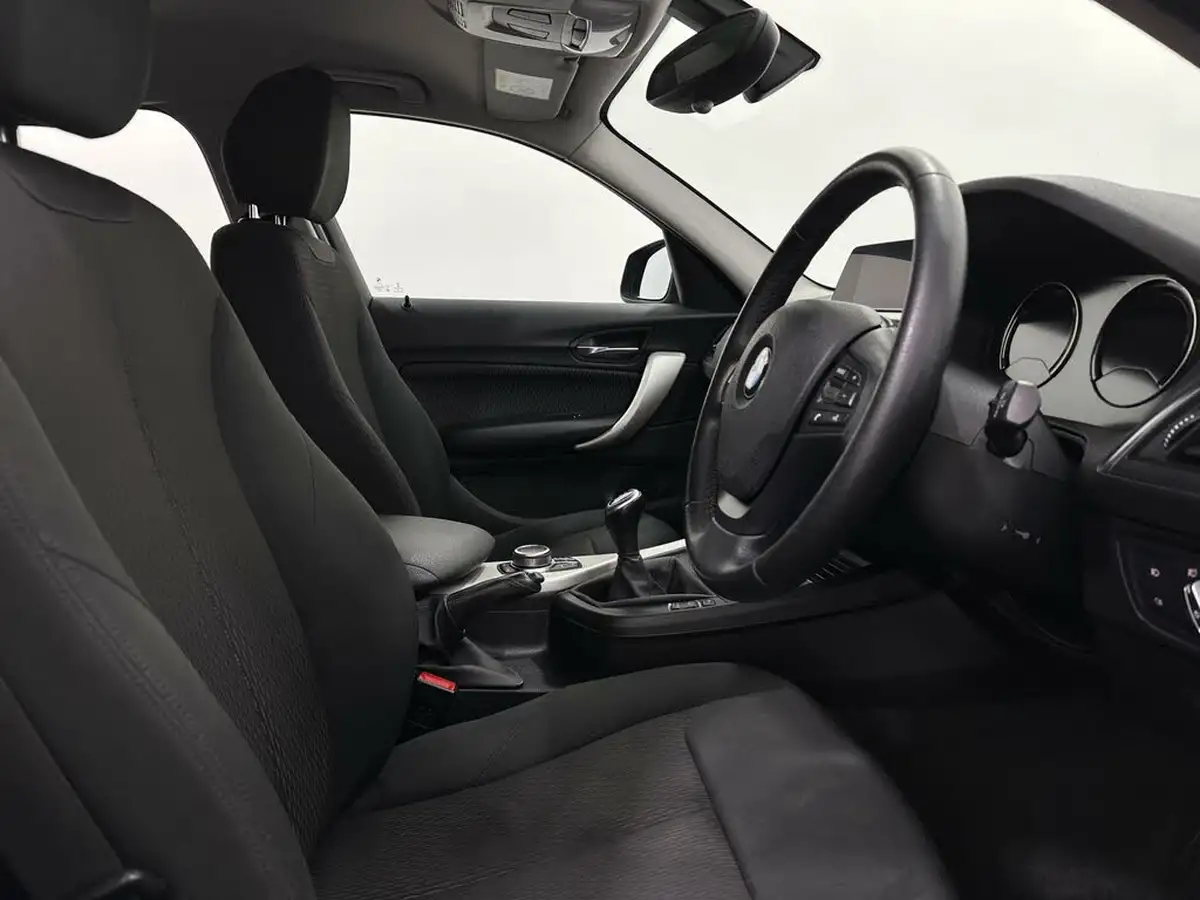 2018-bmw-1-series-20td-118d-se-5d-big-27