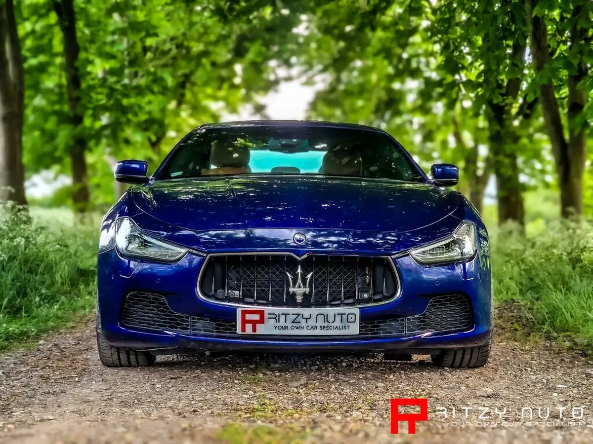 2016-maserati-ghibli-30-s-big-18