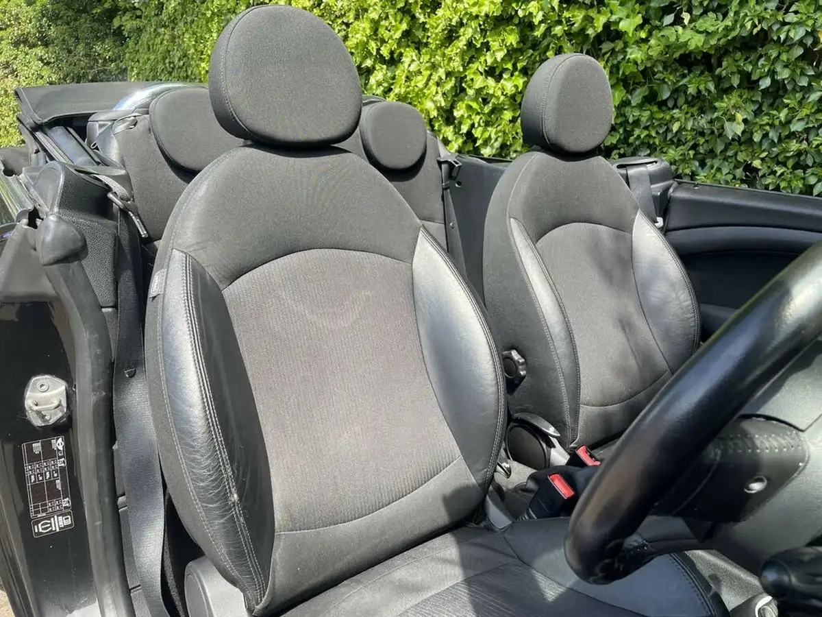 2011-mini-cooper-16-cooper-122bhp-convertible-2d-auto-big-5