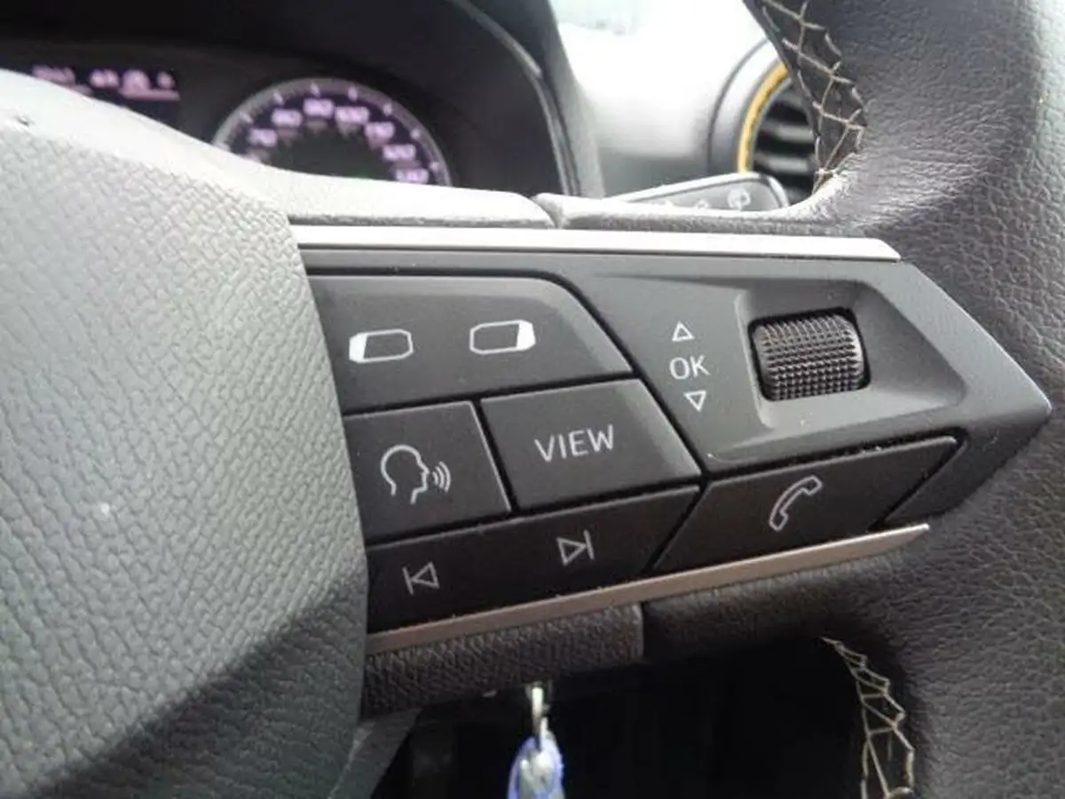 2022-seat-arona-10-tsi-se-technology-big-21