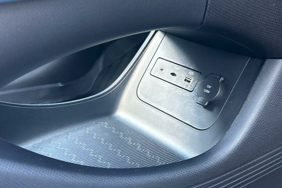 2024-byd-atto-3-e-design-big-45