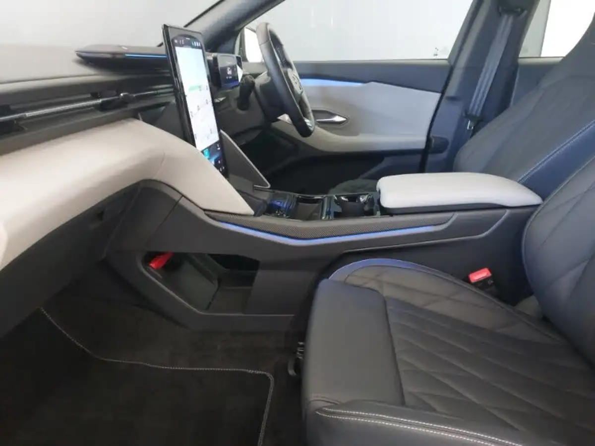 2024-ford-explorer-e-premium-286ps-77kwh-big-4