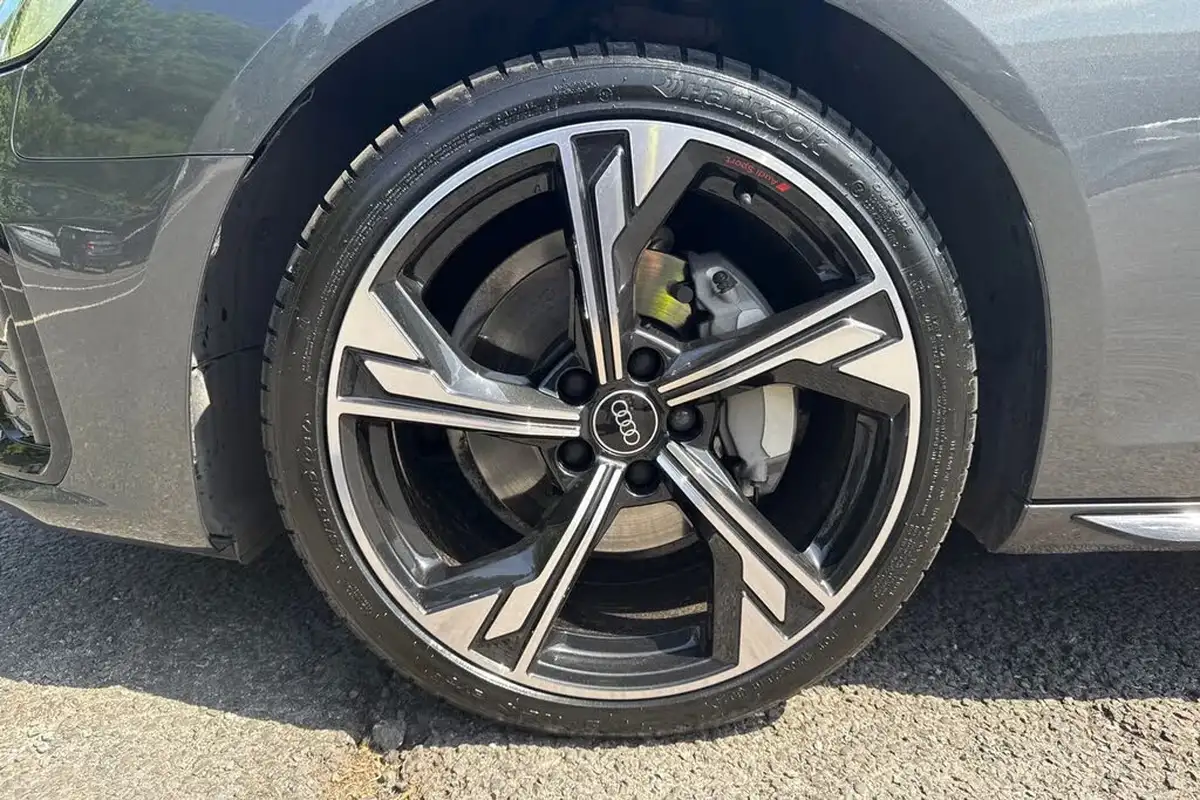 2024-audi-a4-20-40-tfsi-black-edition-big-12
