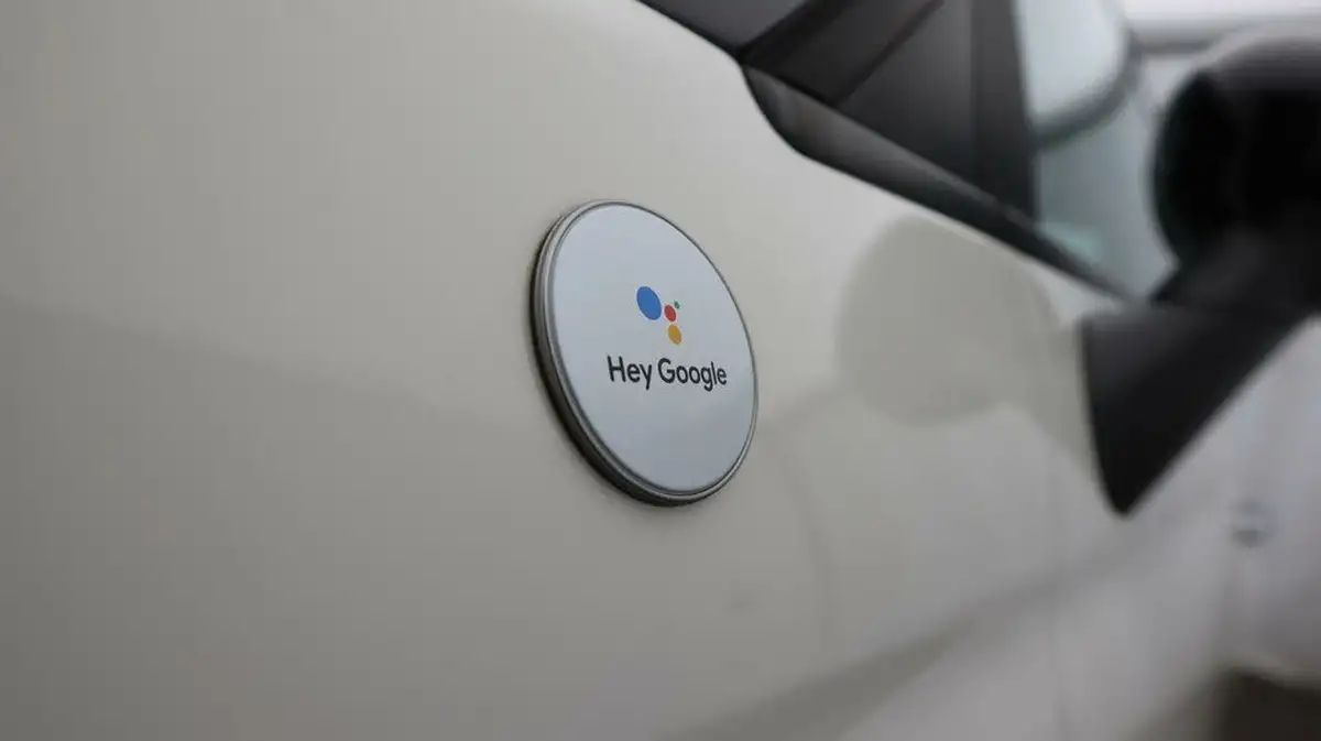 2021-fiat-500-10-hey-google-big-21