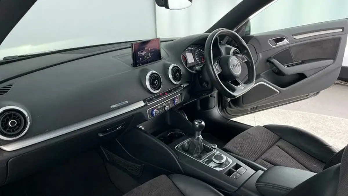 2018-audi-a3-cabriolet-20-tfsi-s-line-big-1
