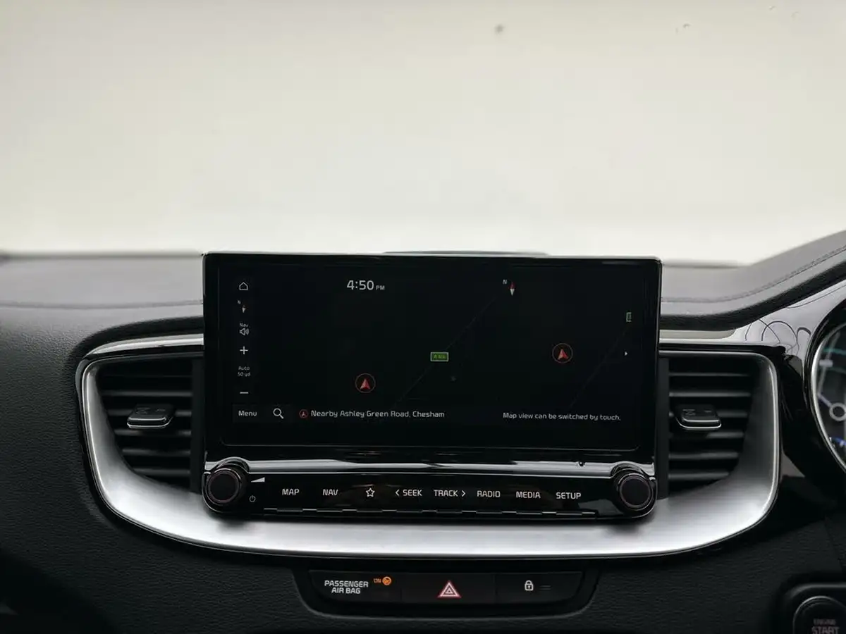 2022-kia-xceed-16-gdi-3-big-35