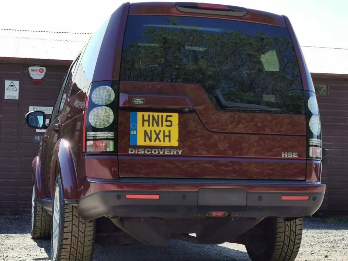 2015-land-rover-discovery-4-30-sd-v6-hse-big-27