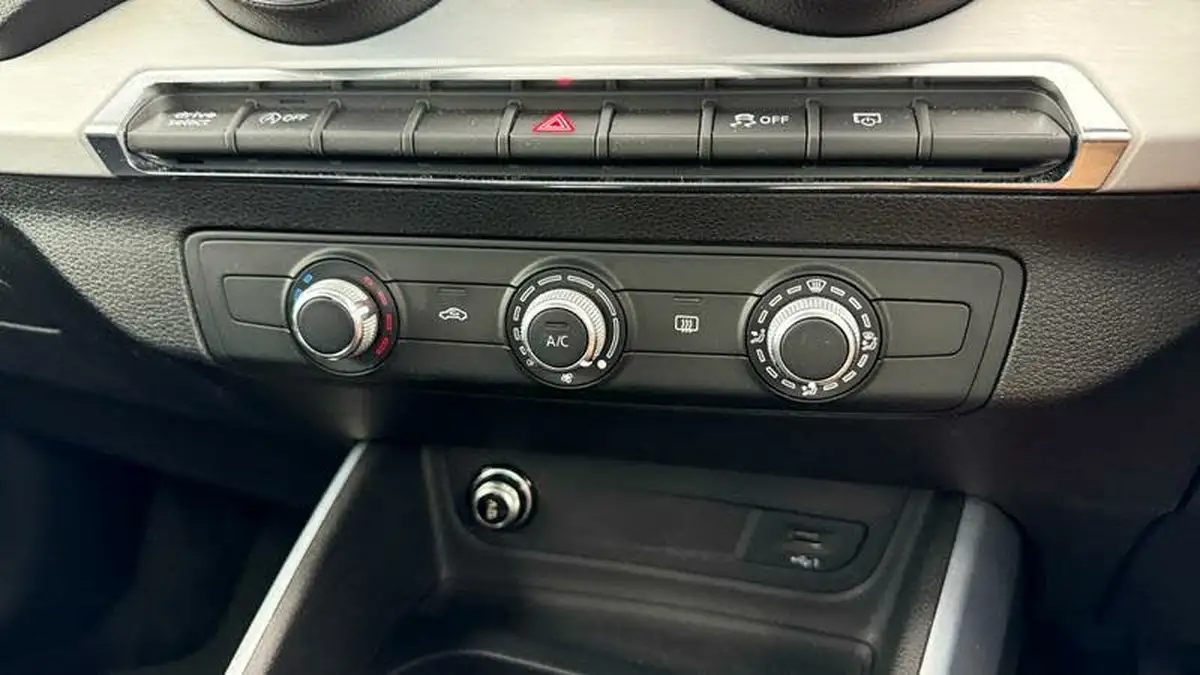 2021-audi-q2-10-30-tfsi-s-line-big-12