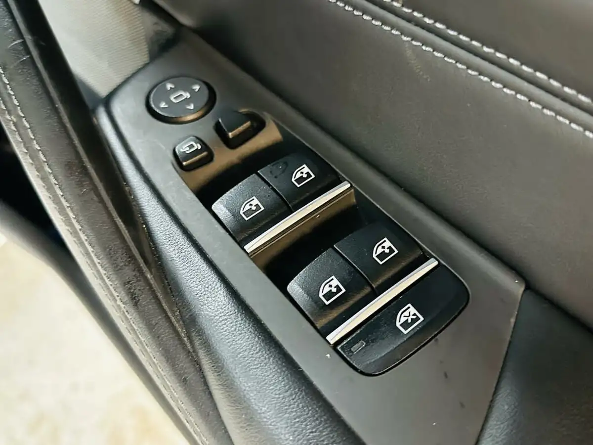 2019-bmw-5-series-44-m5-competition-big-58