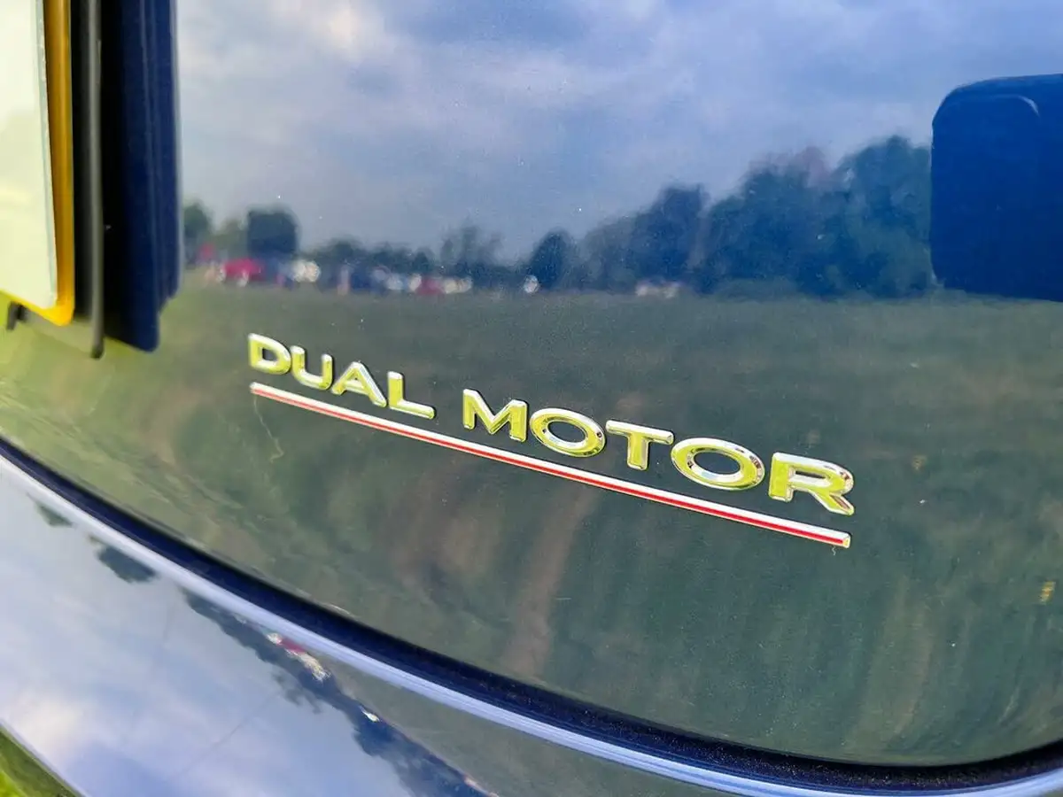 2019-tesla-model-3-e-4x4-performance-pack-big-34