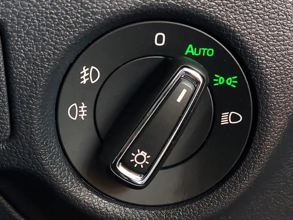 2024-skoda-kamiq-10-tsi-monte-carlo-116ps-dsg-big-15