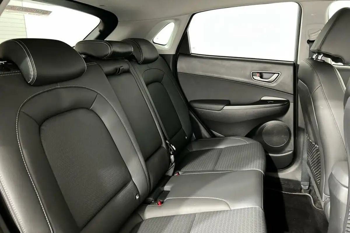 2019-hyundai-kona-10-t-gdi-premium-se-1-tone-roof-big-19