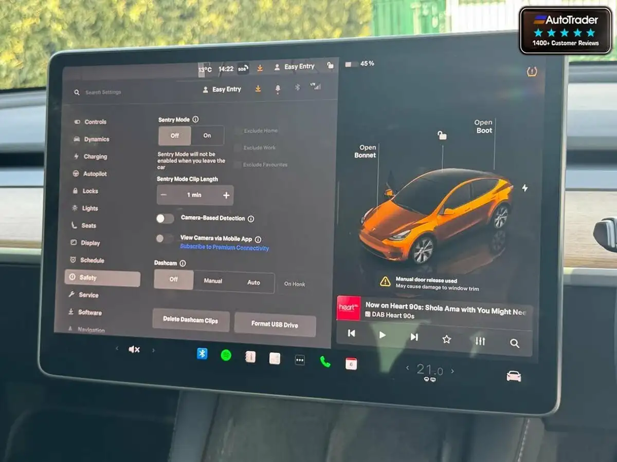 2022-tesla-model-y-e-long-range-big-21