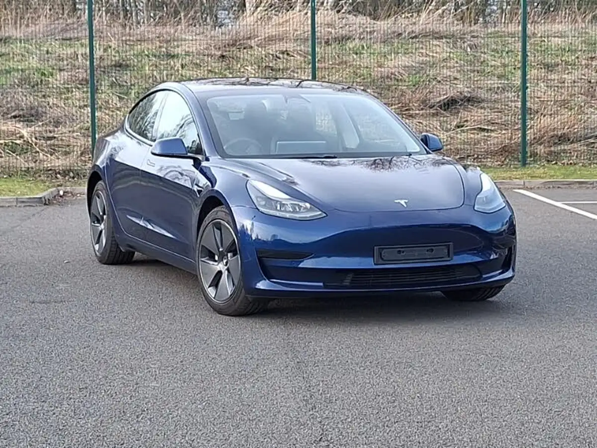 2021-tesla-model-3-e-standard-plus-big-0