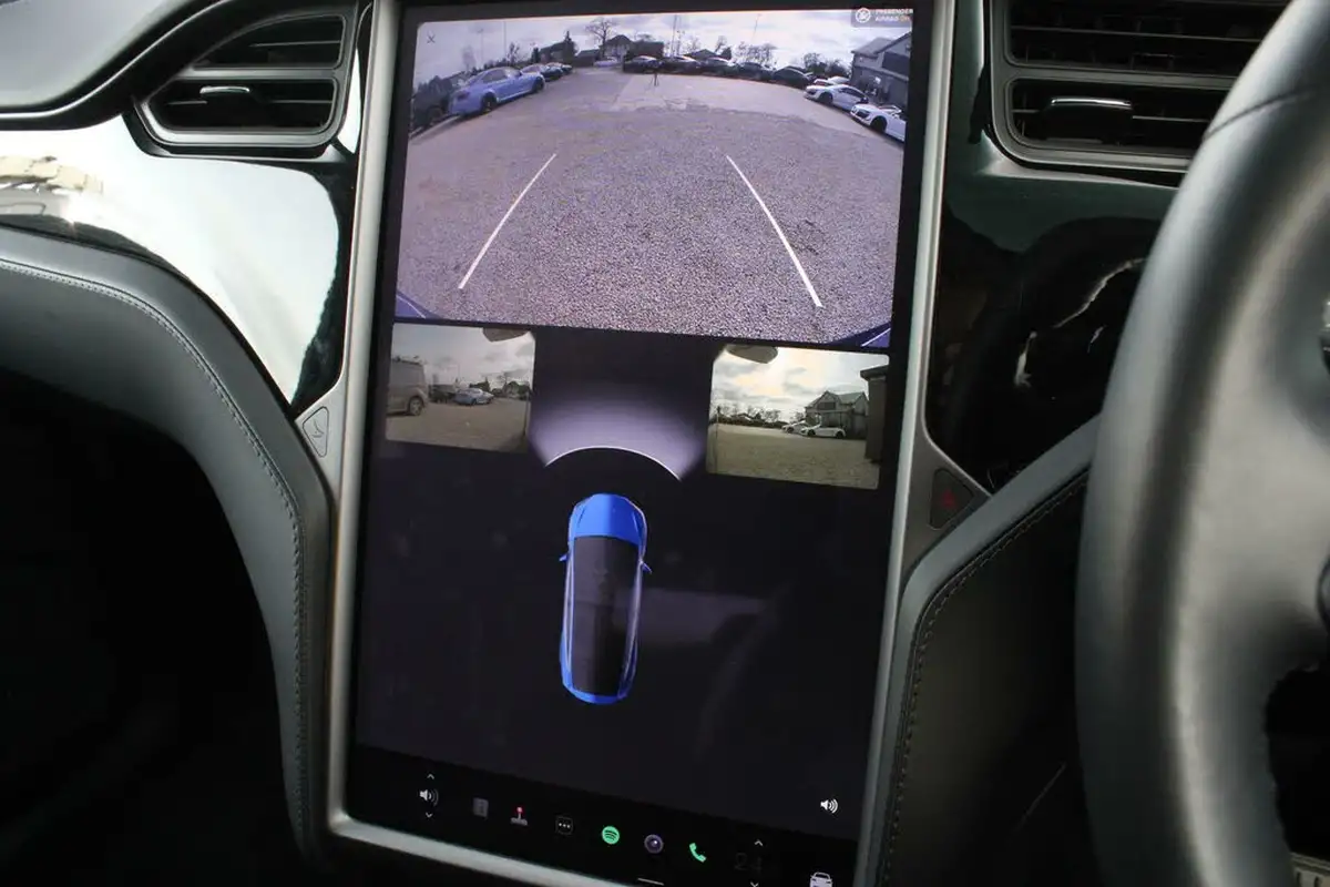 2018-tesla-model-x-e-75d-big-13