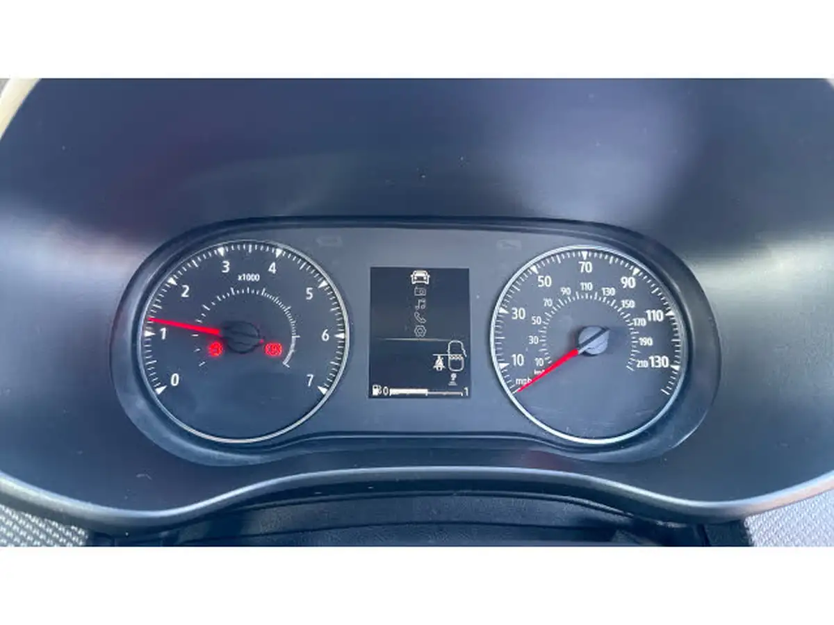 2021-dacia-sandero-10-tce-essential-90bhp-big-25