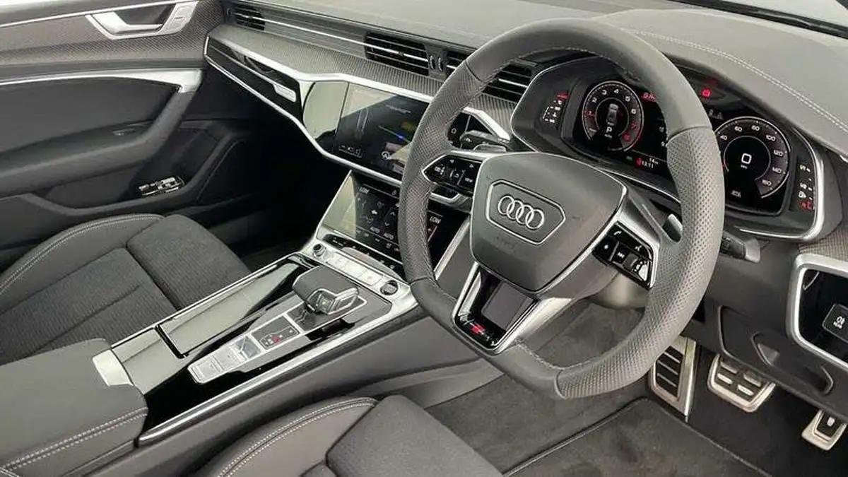 2024-audi-a7-20-45-tfsi-black-edition-big-5