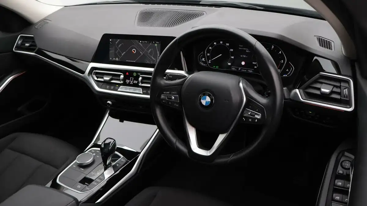 2021-bmw-3-series-20td-318d-se-pro-mht-saloon-4d-auto-big-9