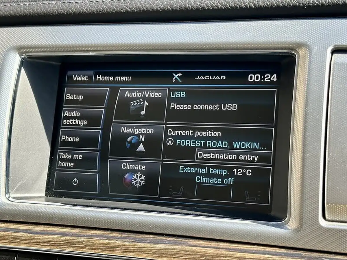 2015-jaguar-xf-22td-luxury-200ps-saloon-4d-big-34