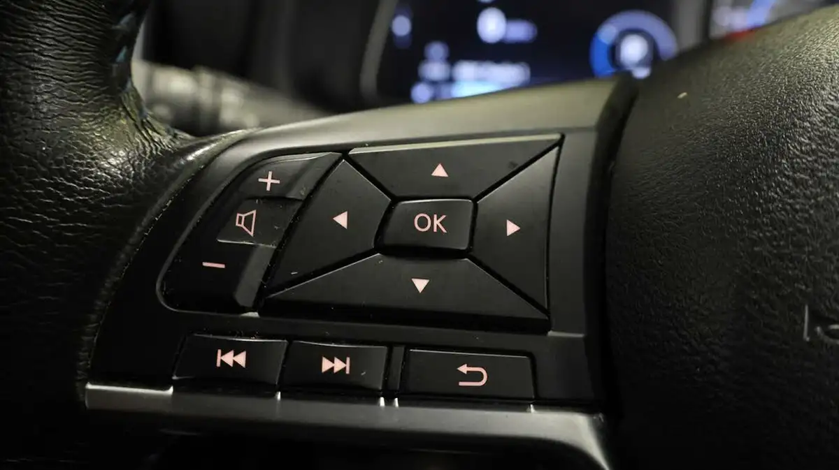 2021-nissan-leaf-e-e-n-connecta-big-22