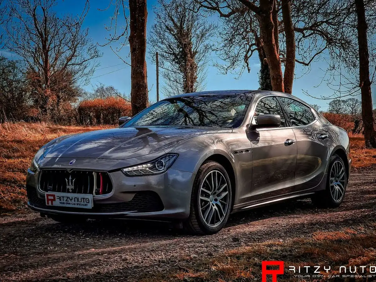 2016-maserati-ghibli-30td-big-60