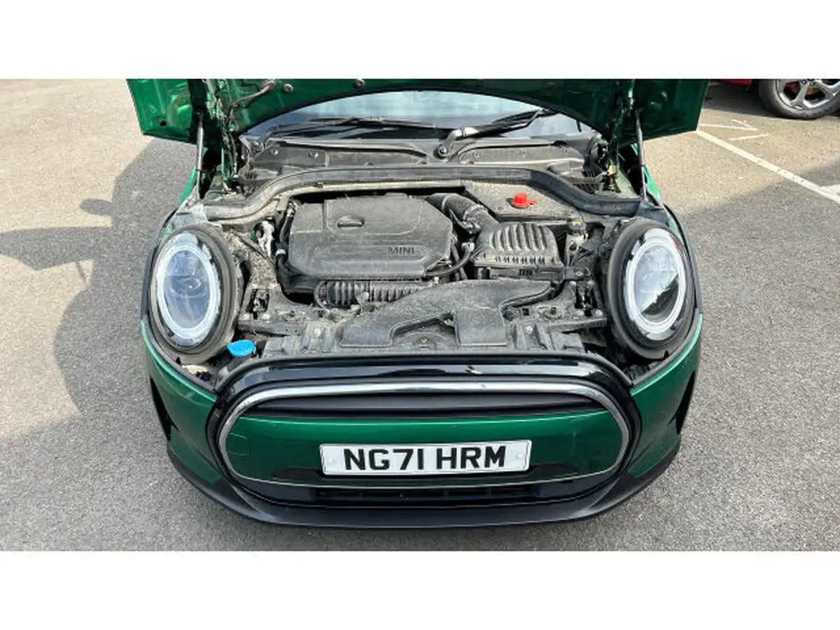 2022-mini-cooper-15-cooper-classic-hatchback-3d-big-7