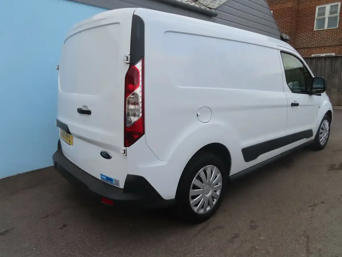2018-ford-transit-connect-15tdci-l2-210-trend-panel-big-17