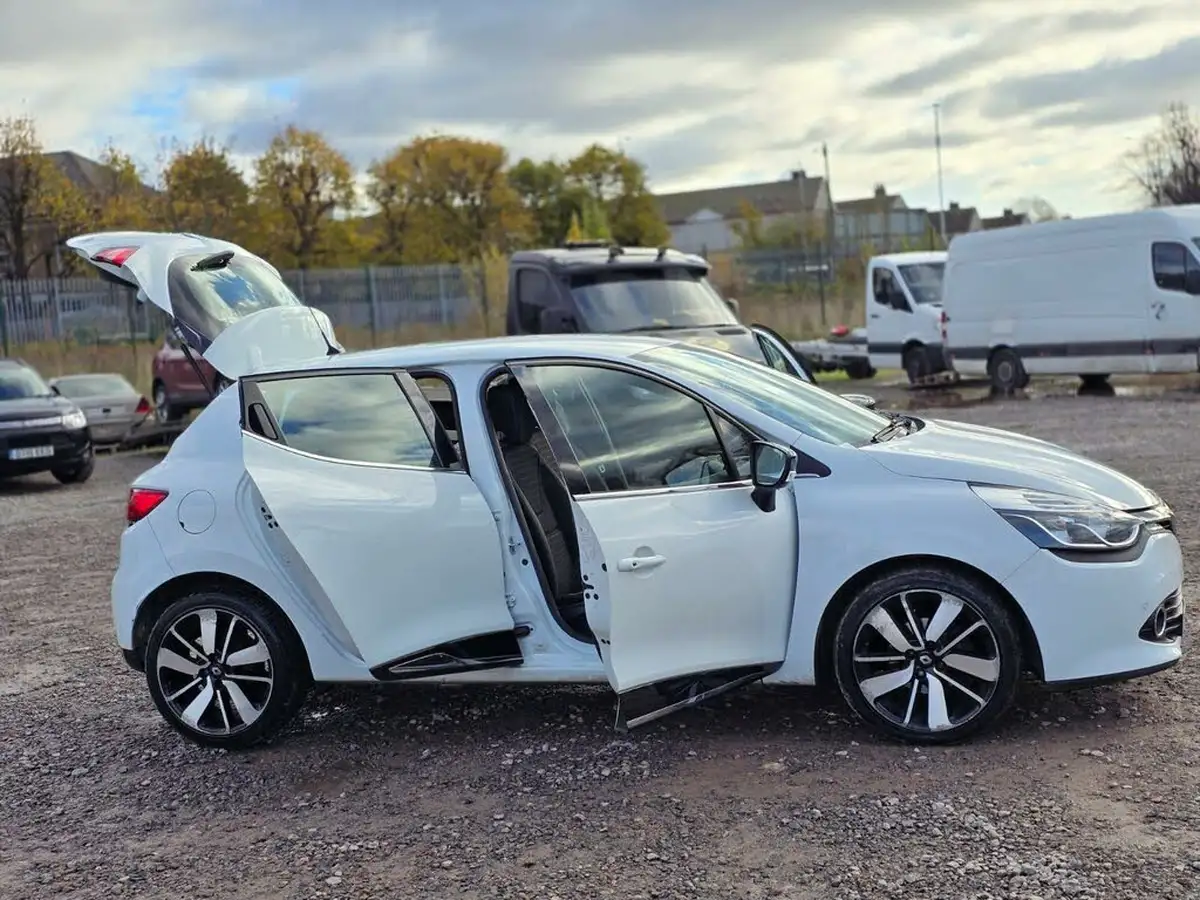 2015-renault-clio-15dci-dynamique-s-nav-edc-auto-big-13